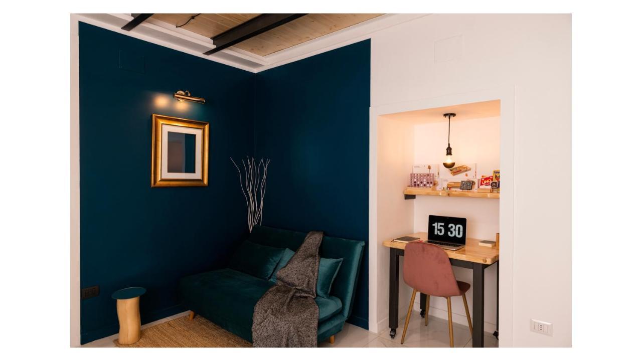 Light Pink - Suite In The Middle Of Everything Torre Annunziata Luaran gambar