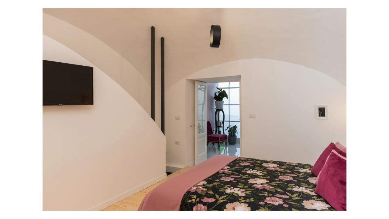 Light Pink - Suite In The Middle Of Everything Torre Annunziata Luaran gambar